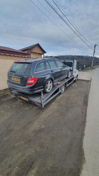 Dezmembrez mercedes c220 amg line