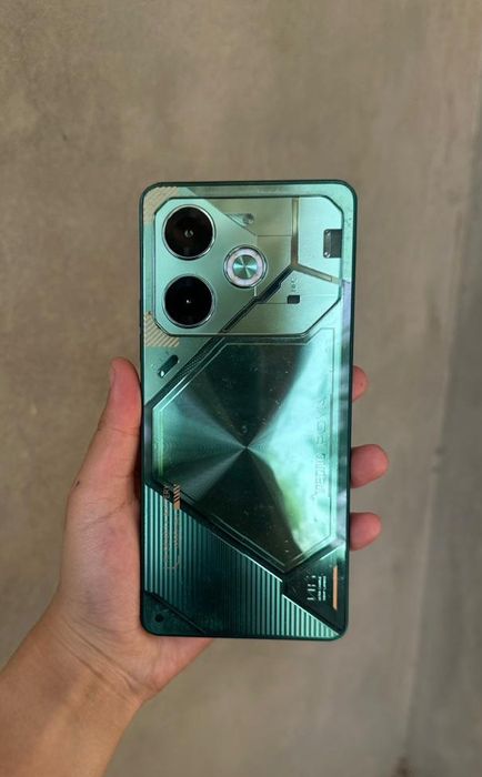 Tecno pova 6 12gb