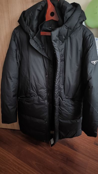 Зимняя мужская куртка , размер М .