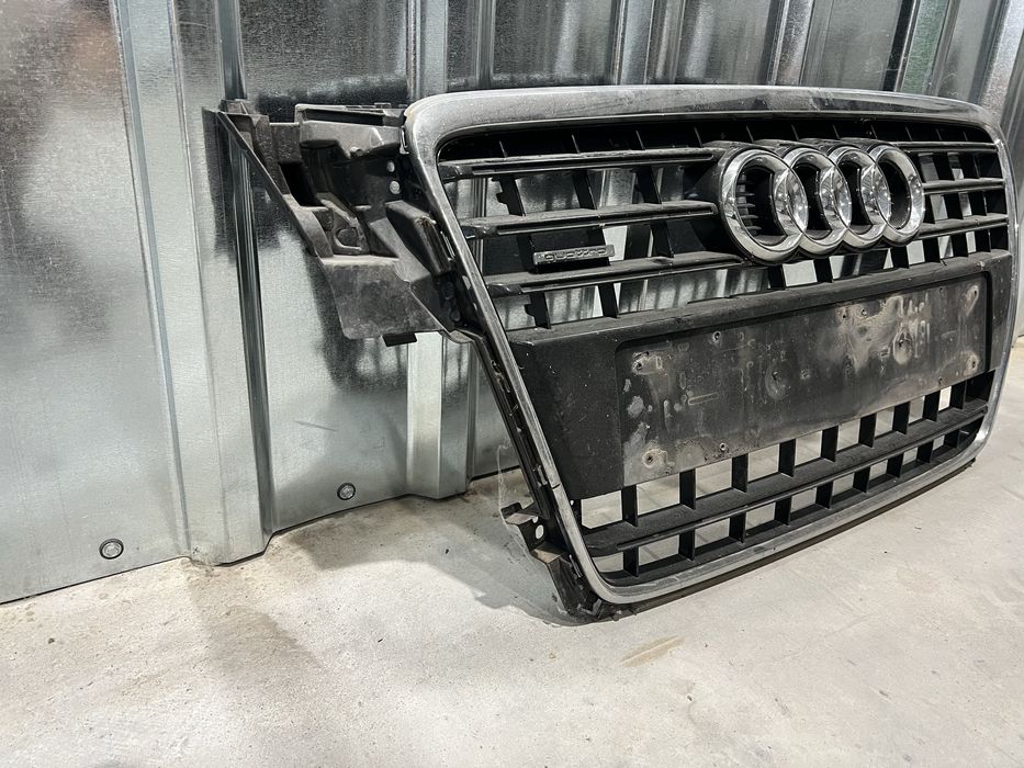 Решетка за предна броня AUDI A4 B8 (2008-2010)