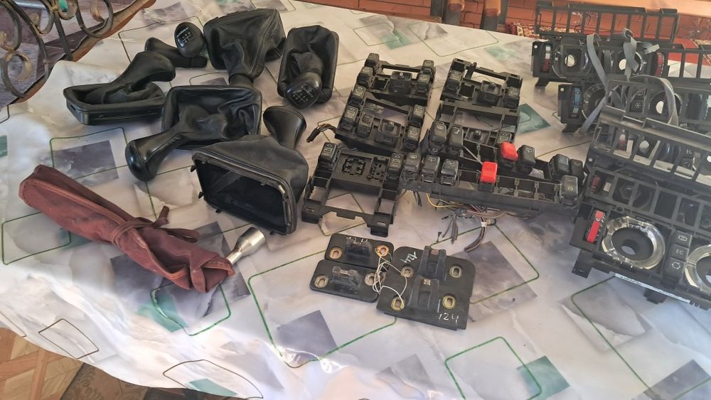 Мерседес.124Е.Детали салонные.