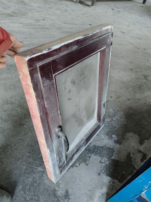 2 ferestre lemn + sticla