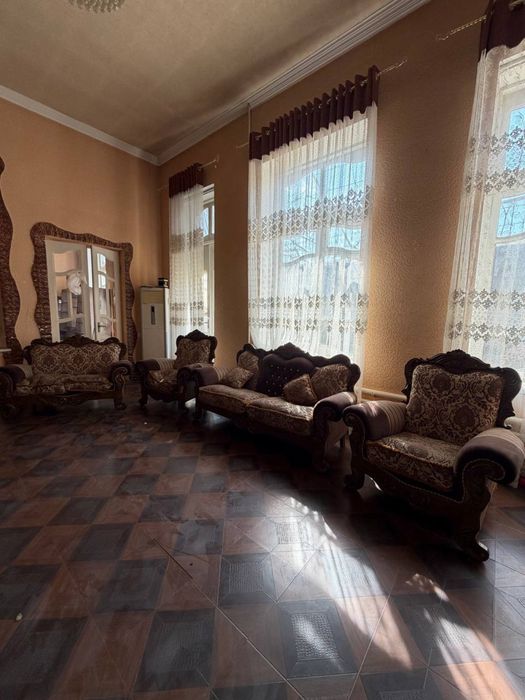 divan va kreslolar sotiladi