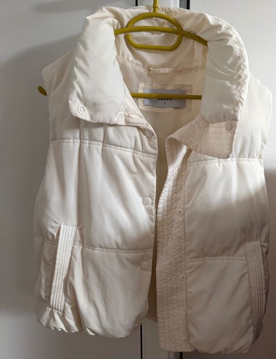 Бял дамски елек CROPP