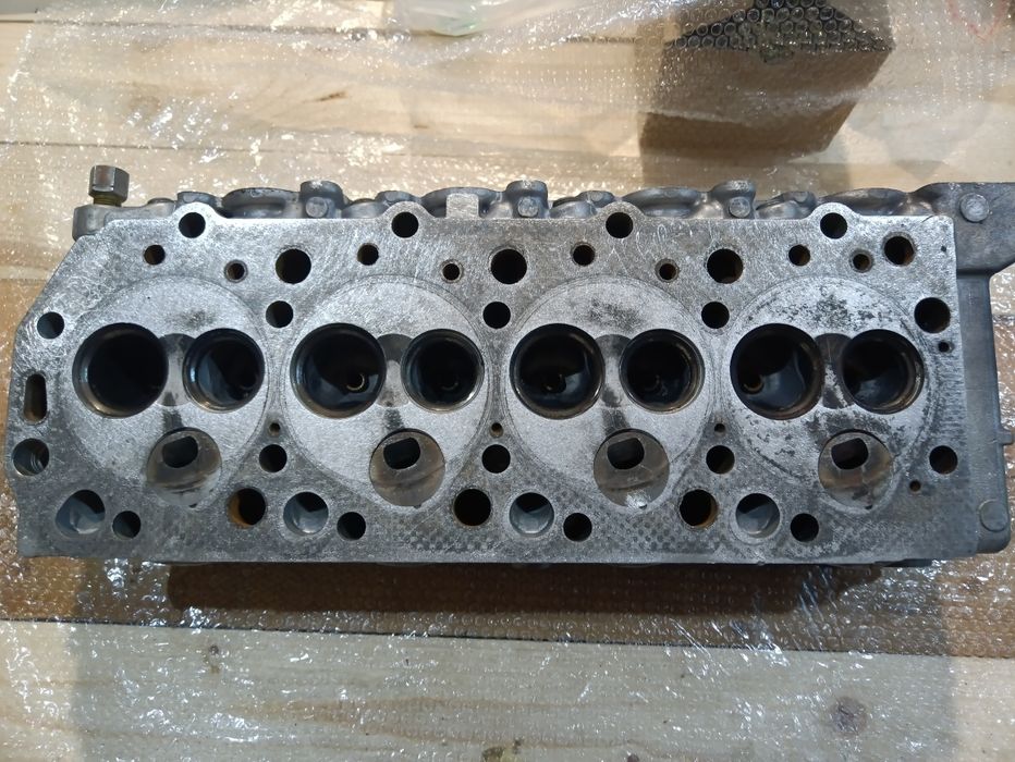 Цилиндрова глава Паджеро 2.5 4D56