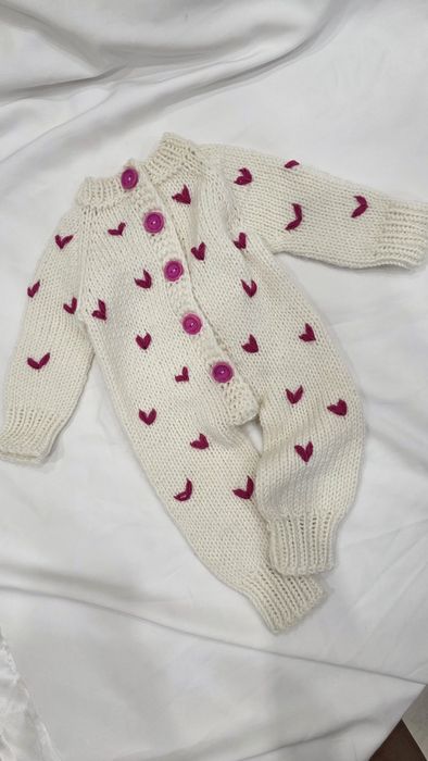 Продаю комбинезоны