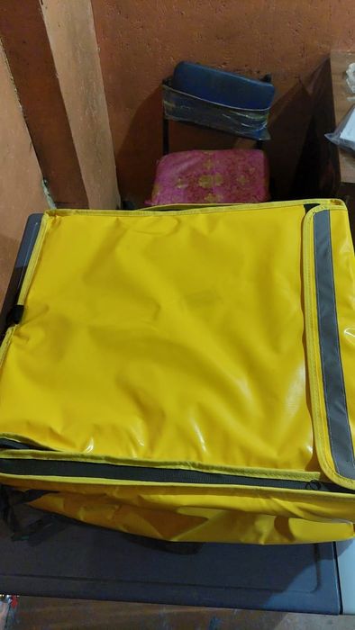 Продам сумку Glovo