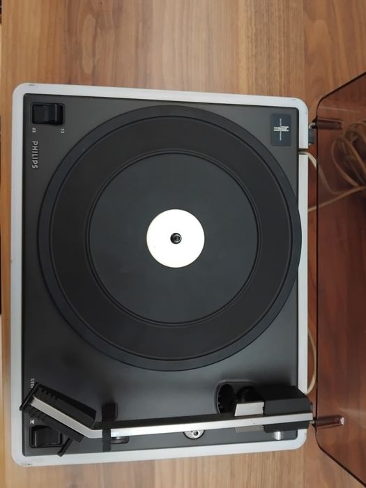 Грамофони 3 различни модела