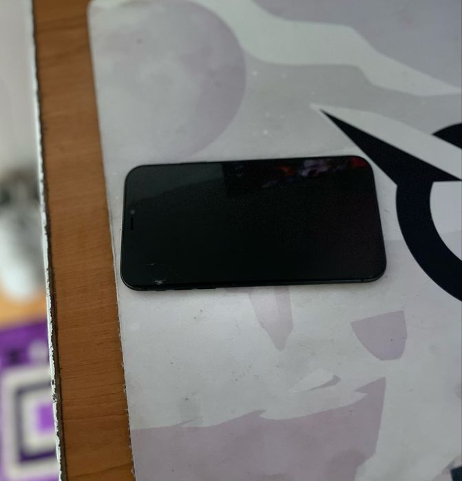 Iphone 11 128 gb 95 % sanatate baterie stare 7/10