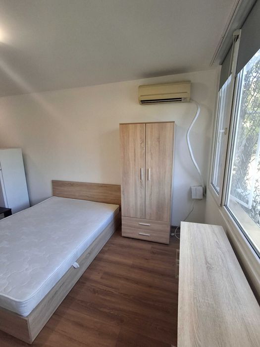 Дава се под наем Едностаен апартамент в София, Център - 35 кв.м за 350 € - Снимка #2