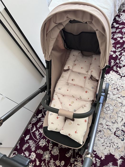 Коляска прогулочная
