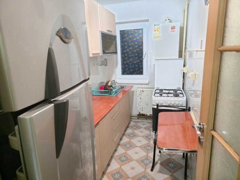 Închiriez apartament cu doua camere pe str Banca-Națională