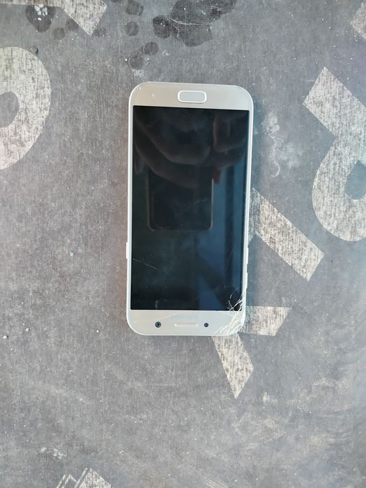 Galaxy A5  2017 На запчасти!