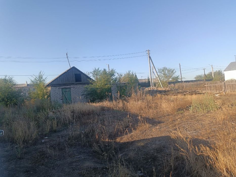 Приречнида 3 бөлмелі уй сатылады