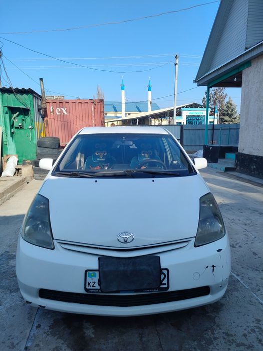 Тайота Приус гибрид