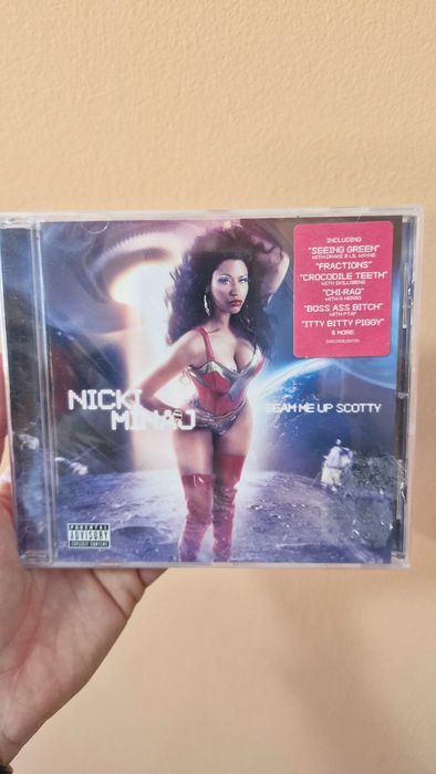 Албум Nicki Minaj Beam me up scotty