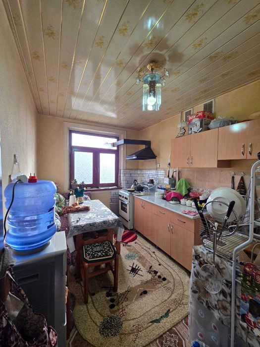 Продаётся 2х комн квартира на 3 этаже Ор-р Русалка