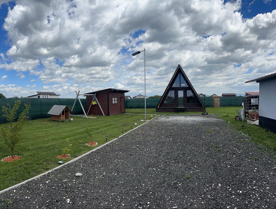 Teren cu cabana A frame