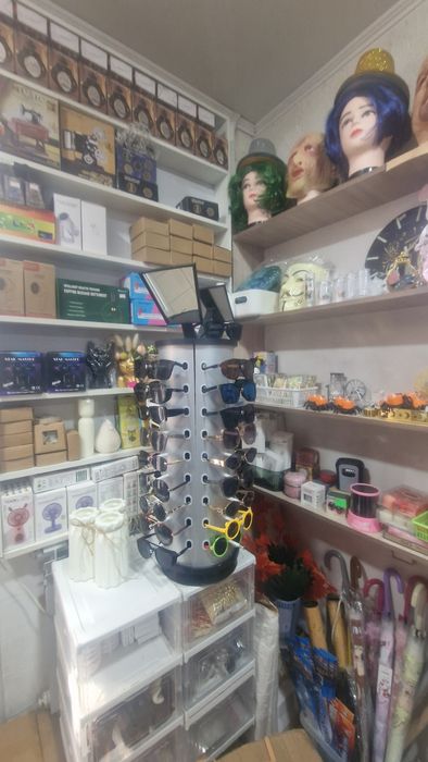 Шкаф, полка в магазин