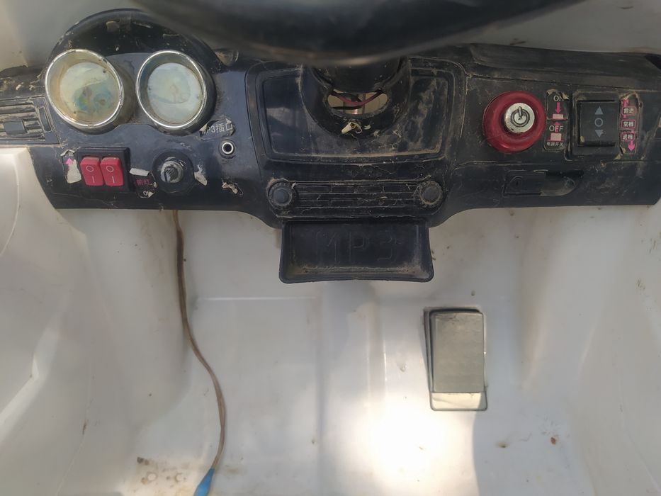 Электро машинка.