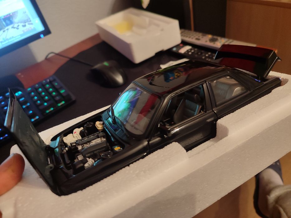 Bmw e30 m3 minichamps 1:18