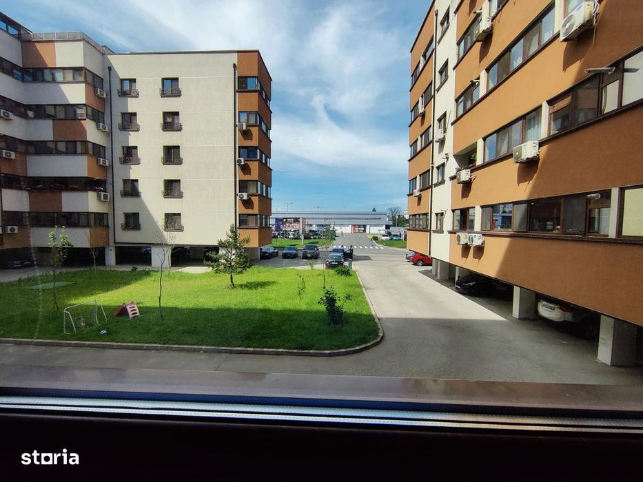 Apartament 2 camere, balcon, loc de parcare, Constanța Sud
