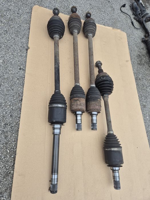 Полуоска Мерцедес МЛ ГЛ полуоски Mercedes ML W164 GL X164 лява дясна