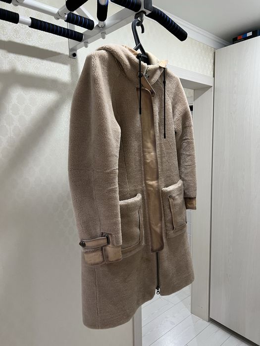 Продам женскую дубленку