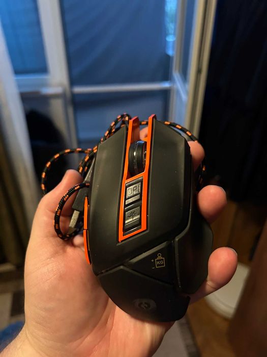 Mouse gaming Canyon Hazard CND-SGM6N & Mousepad Razer