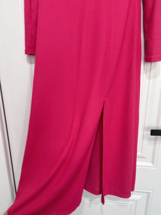 Продается Женская одежда (2 разные)