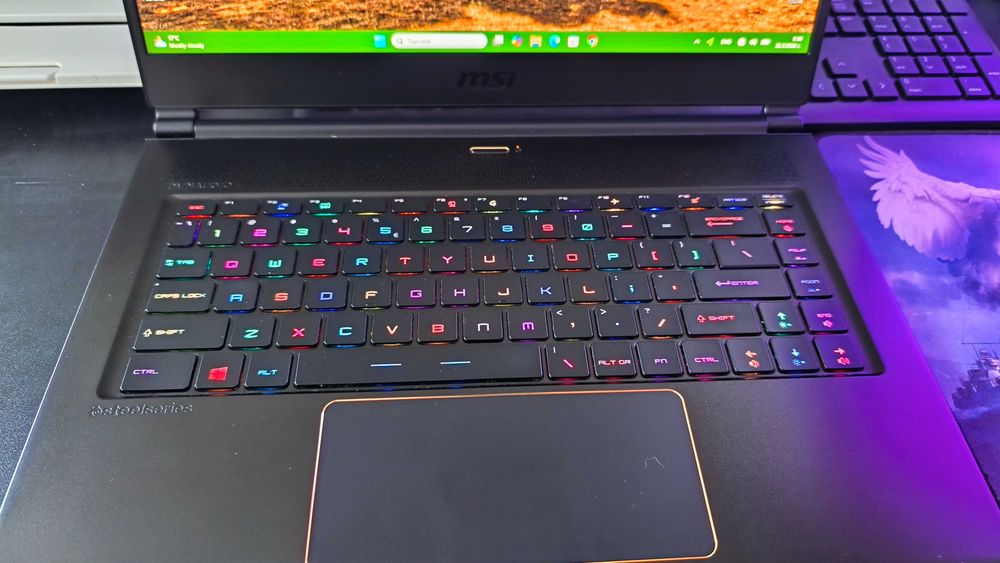 Геймърски лаптоп MSI с Intel i7 / RTX 2070 8Gb / 16Gb RAM / SSD 512Gb / 240Hz IPS
