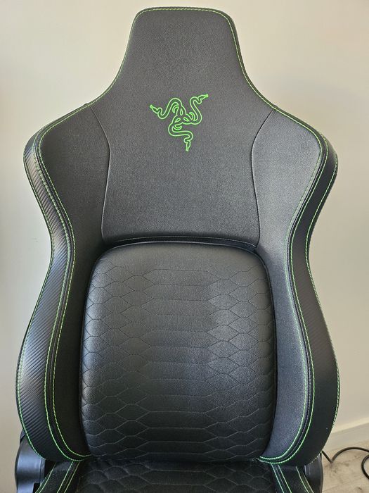 URGENT - Scaun Gaming Razer Iskur