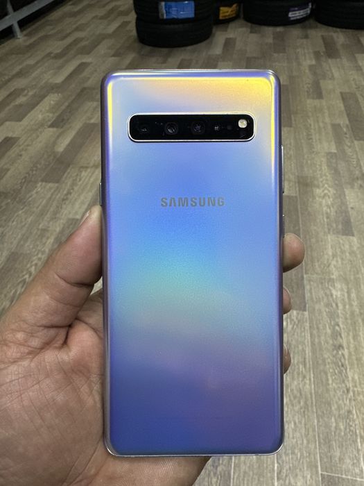 Samsung Galaxy 10 в хорошем состоянии