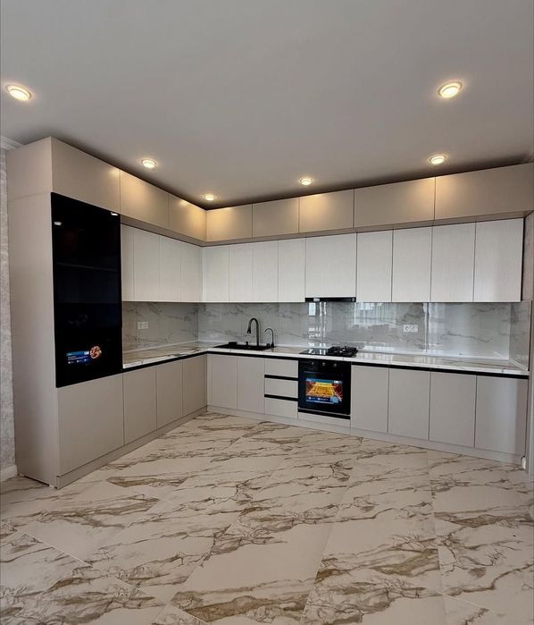 Кухини мебил заказга тайорлаб бирамиз дизайн клб камютирда чизилади