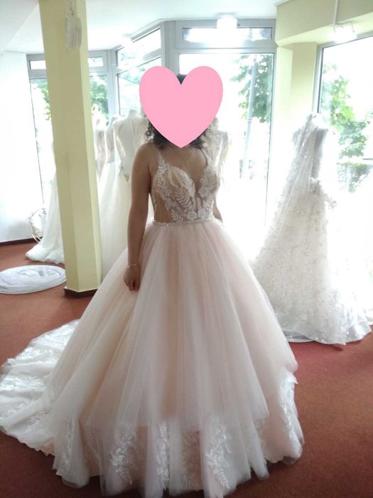 Rochie mireasa rose tip printesa cu trena