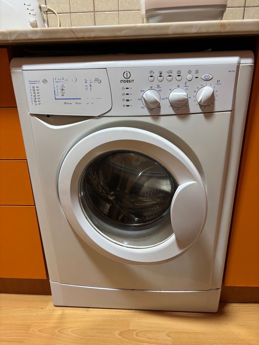 Vand masina de spalat Indesit