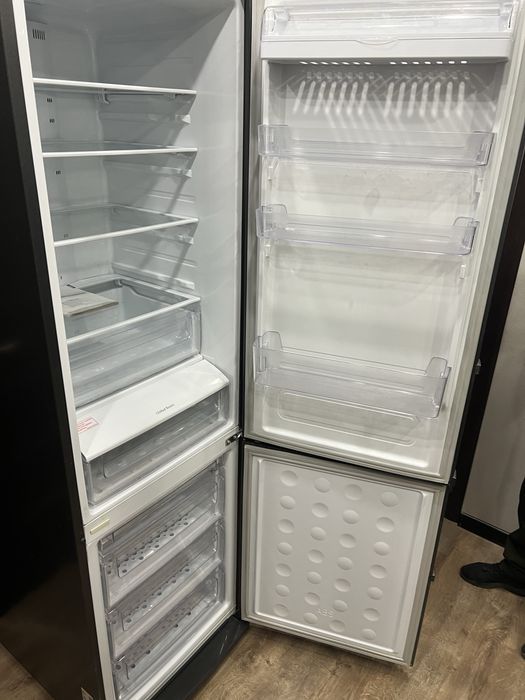 Продам Холодильник Samsung