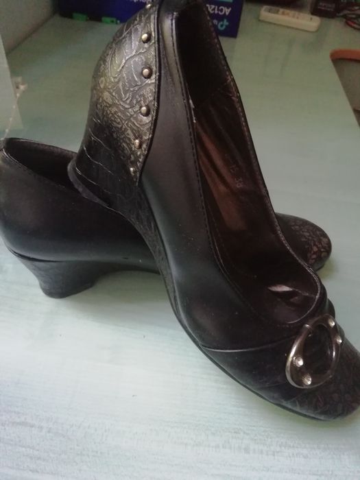 Дамски обувки черни