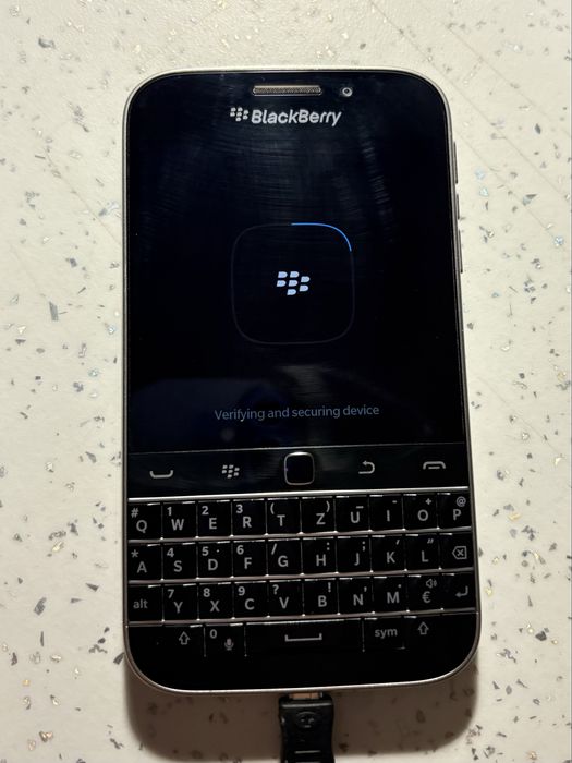 Vând Blackberry Classic 16 GB