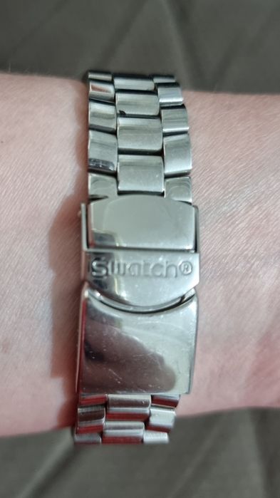 Женские часы SWATCH