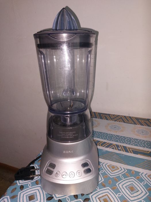 Блендер в хорошем состоянии,торг.