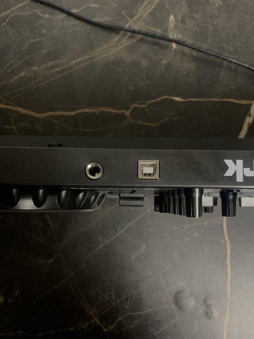 Numark Mixtrack Platinum fx