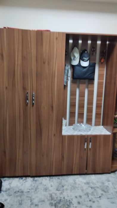 Прихожая гарнитур в отличном состоянии Dahliz uchun mebel prihojaya
