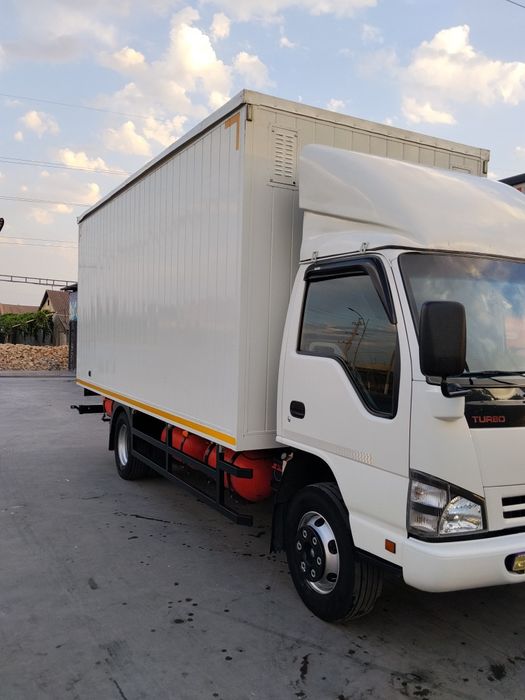 Isuzu nqr71  2017