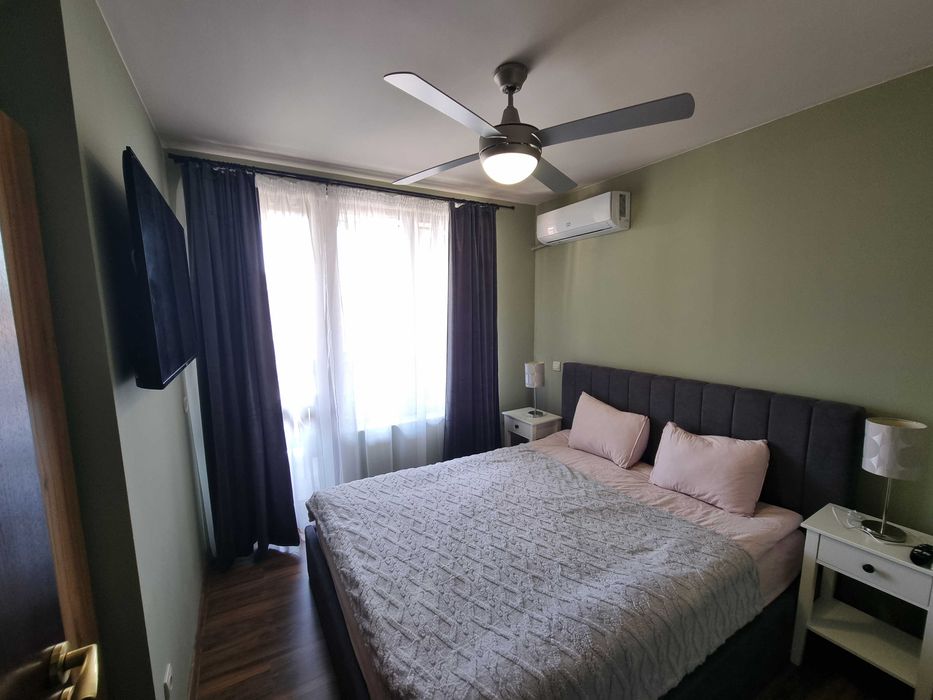 Луксозен тристаен апартамент за продажба - Банско