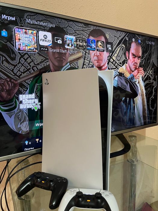 Продам PS5 почти новые