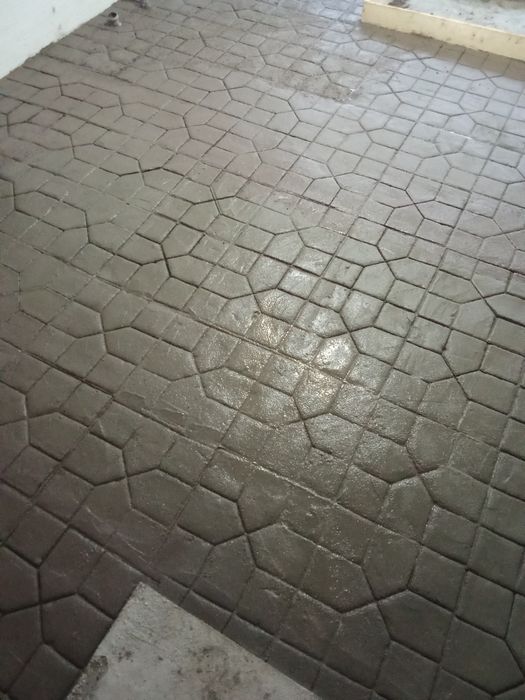 Executam beciuri, garduri fundații dulgherie acoperișuri, tencuiala gard, tencuiala beci decorativă. Pensulata-San Marco