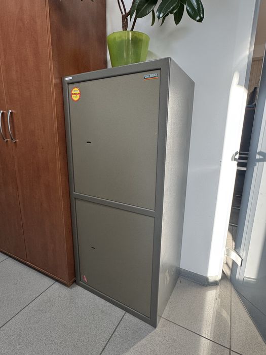 Офисный сейф Valberg Asm 120T/2