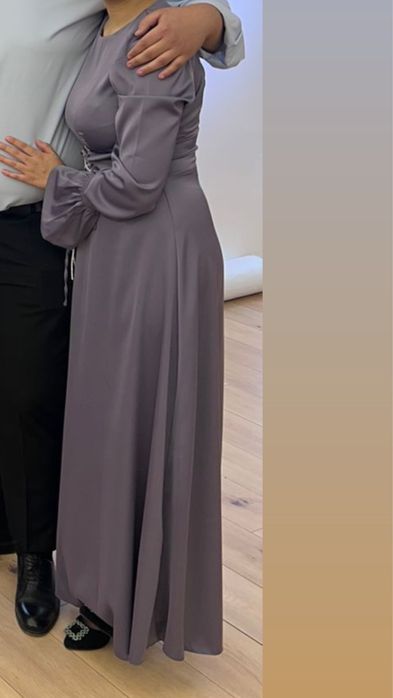 Женское длинное платье