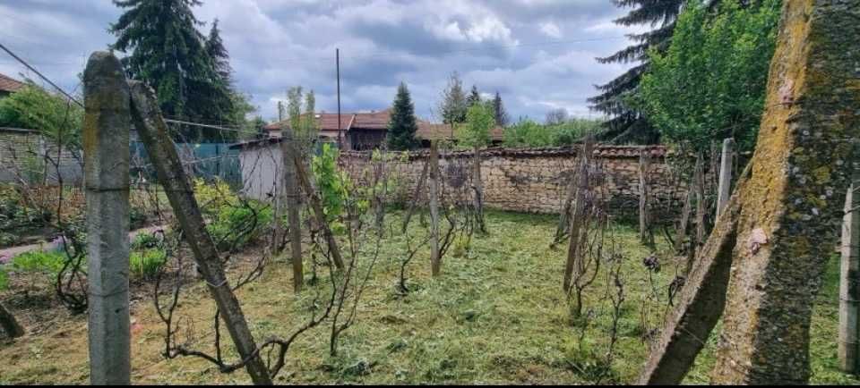 1830-Продава се къща в село Топчии!